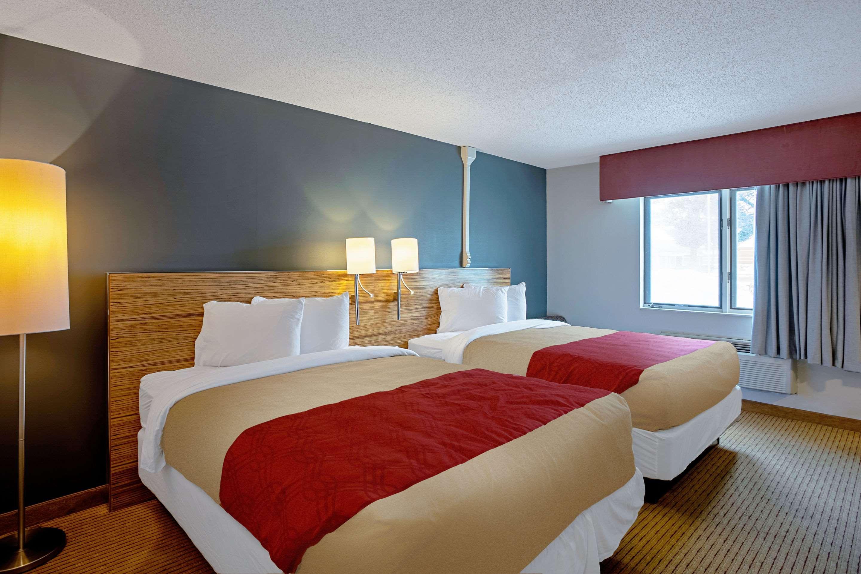 Quality Inn Frontier At Us Hwy 30 Clinton Экстерьер фото