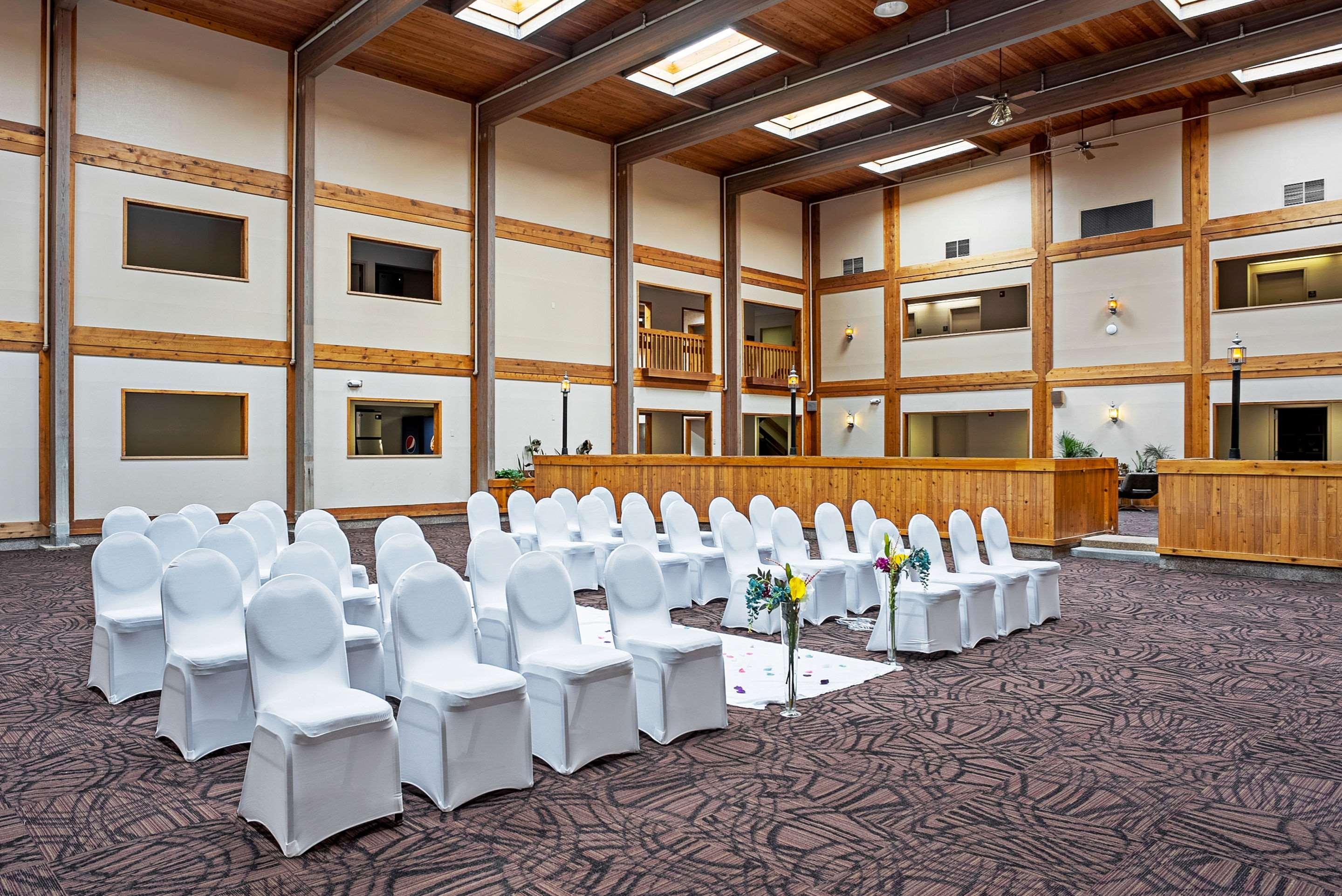 Quality Inn Frontier At Us Hwy 30 Clinton Экстерьер фото
