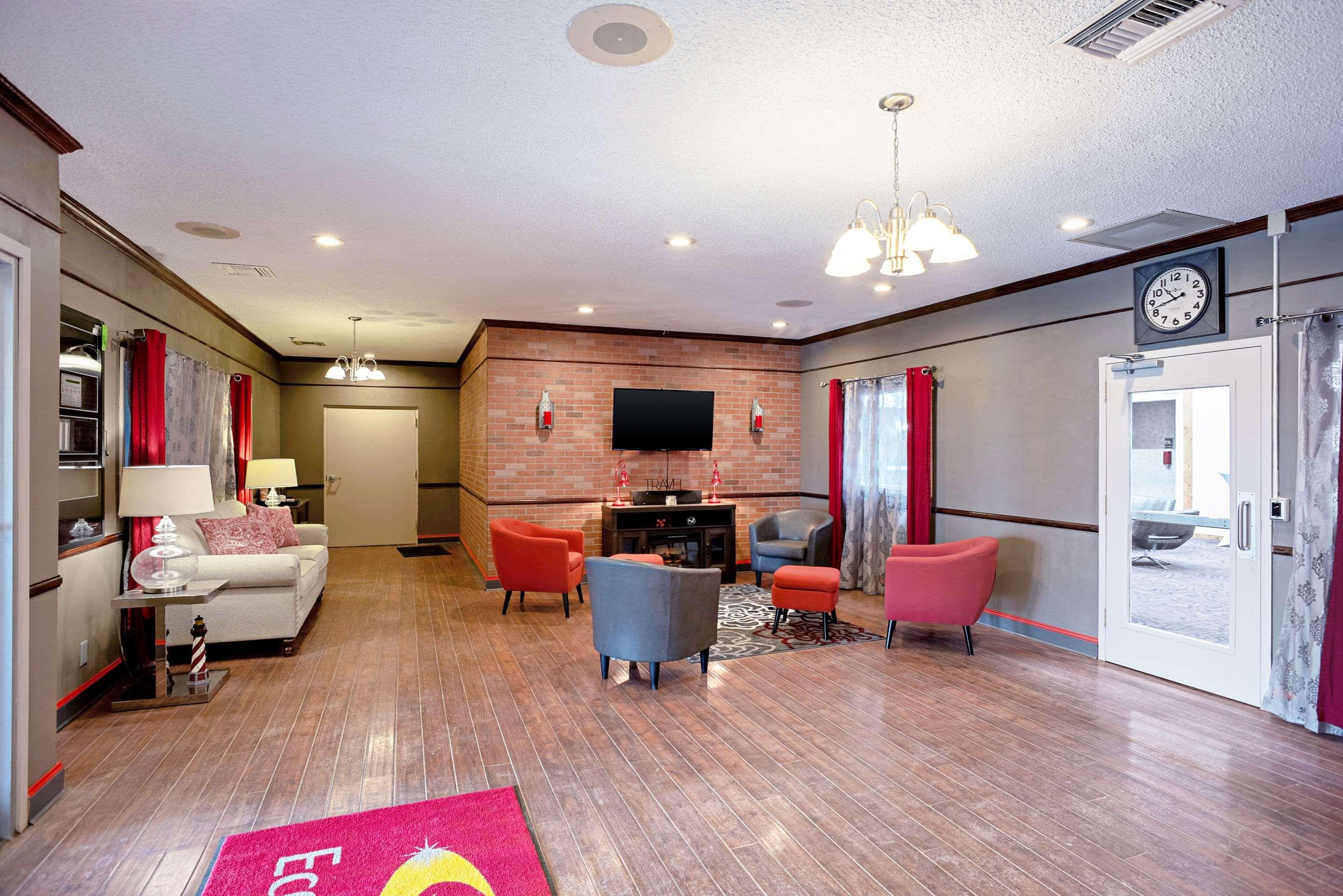 Quality Inn Frontier At Us Hwy 30 Clinton Экстерьер фото
