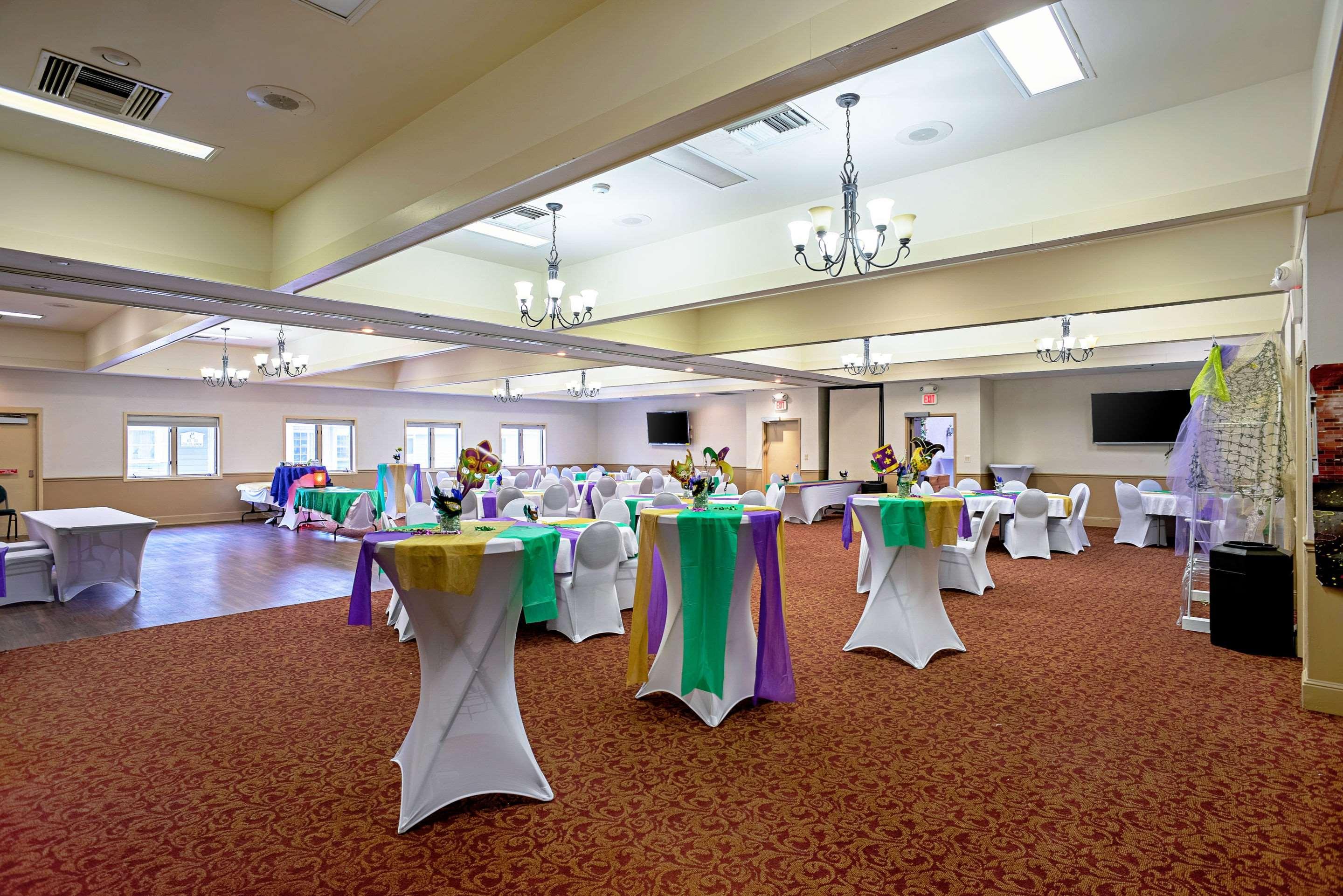 Quality Inn Frontier At Us Hwy 30 Clinton Экстерьер фото