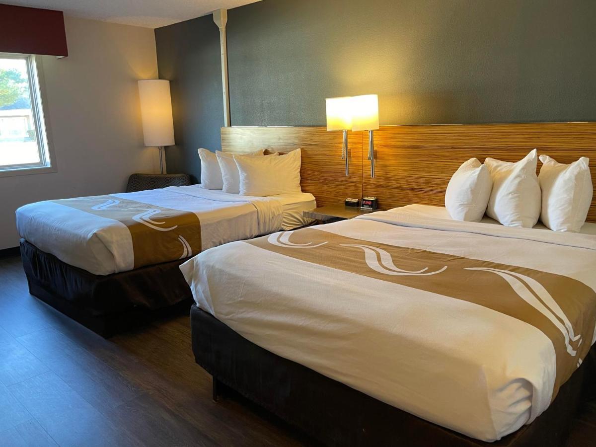 Quality Inn Frontier At Us Hwy 30 Clinton Экстерьер фото
