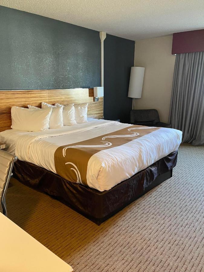 Quality Inn Frontier At Us Hwy 30 Clinton Экстерьер фото